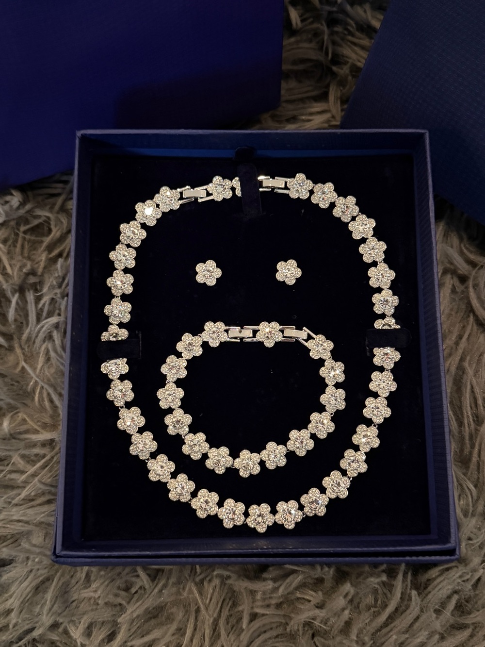 Ariana Grande x  Swarovski Set